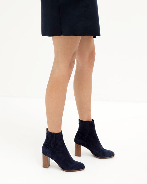 Bianca Buccheri Giana Navy Boots